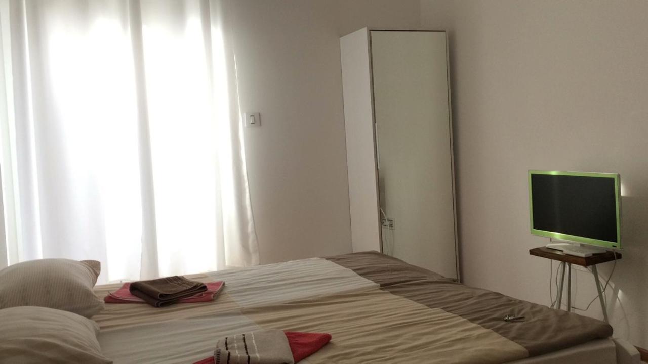 Cricket Park Hostel Belgrad Exterior foto