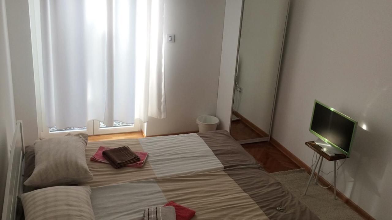 Cricket Park Hostel Belgrad Exterior foto