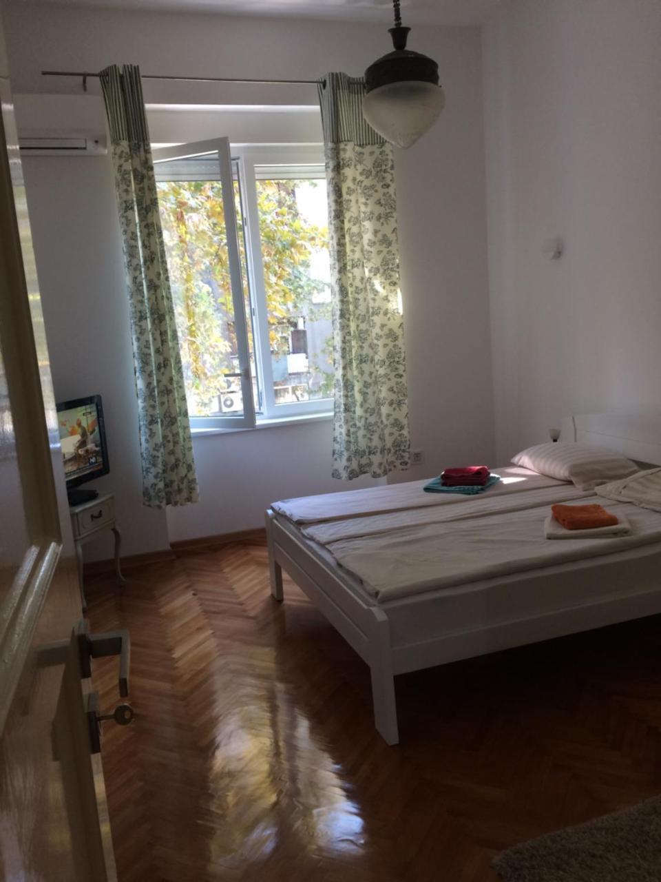 Cricket Park Hostel Belgrad Exterior foto